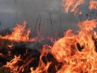 В Усть-Каменогорске майские праздники обернулись несколькими пожарами