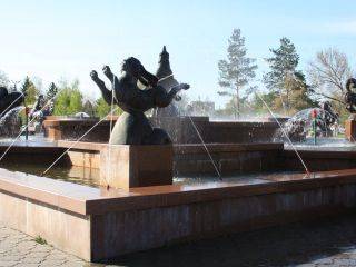 Власти не намерены устанавливать новые фигуры на бывшем фонтане «Зодиак» в Усть-Каменогорске