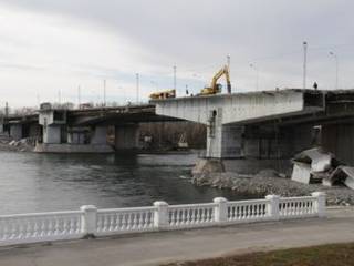Зима не остановит демонтаж моста в Усть-Каменогорске