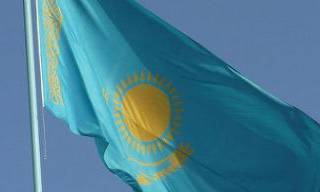 Иностранные компании обяжут вывешивать казахстанский флаг