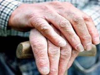 Пенсионеры и инвалиды из домов престарелых из-за поправок в законах страны оказались без средств к существованию