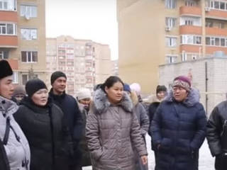 Жители актюбинской многоэтажки четыре года мерзнут в своих квартирах