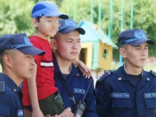 В Усть-Каменогорске гвардейцы нашли пропавшего ребенка