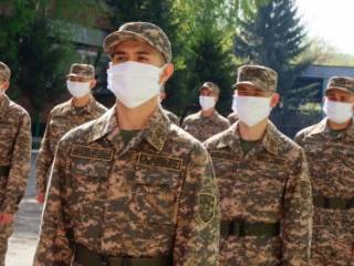 1500 бойцов весеннего призыва проводили на службу в Восточном Казахстане