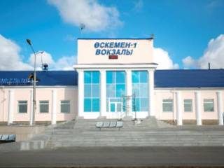 Отменена остановка пассажирских поездов на станциях в Усть-Каменогорске