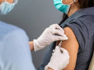 ВКО держит первое место в стране по вакцинации
