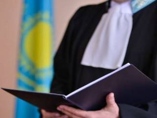 В Алматы суд решит, что важнее: карьера полицейского или факт домашнего насилия