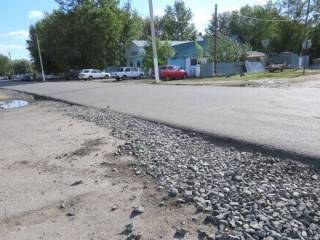 Тротуары - для бедных: сельский ремонт дорог на севере Казахстана