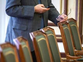В Казахстане объявлен пятилетний мораторий на повышение зарплат чиновников