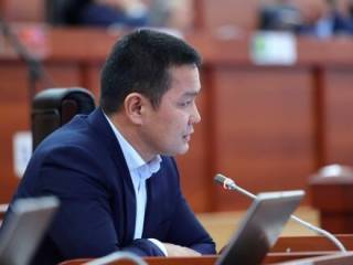 В парламенте Киргизии призывают устроить Казахстану водную блокаду