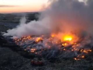 Всю ночь горела городская свалка в Усть-Каменогорске