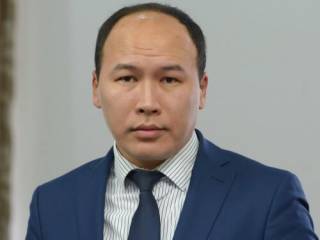 Акима Павлодара уволили из-за плохой работы с населением и коррупции среди подчиненных