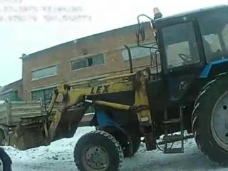 Лишенный прав под наркотиками разъезжал на тракторе по Усть-Каменогорску