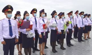 В Усть-Каменогорске прошло торжественное вручение офицерских погон и дипломов выпускникам Костанайской Академии