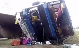 Пассажирский автобус рухнул с моста в Алматы