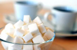 «Продаем в убыток»: казахстанские производители сахара объяснили рост цен