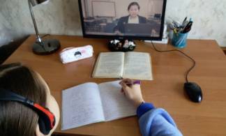 Казахстанские школьники сильно отстали от программы из-за дистанционки