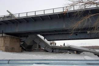 Стали известны причины обрушения старой части Иртышского моста в Усть-Каменогорске
