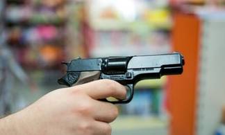 Грабителей с игрушечными пистолетами осудили в Усть-Каменогорске