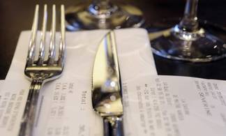 Мужчина поел в ресторане на 92.000 тенге и отказался платить