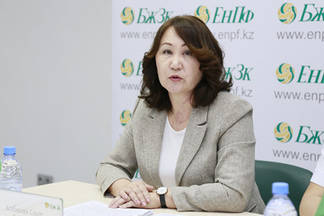 С 1 января казахстанцы не смогут забирать всю пенсию сразу