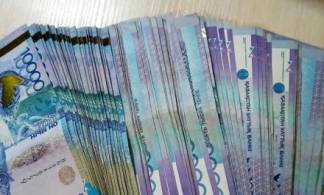 Казахстанским налоговикам повысят зарплаты, чтобы снизить коррупцию