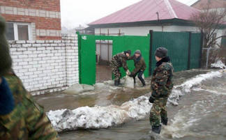 Из-за дождей затопило частный сектор в Усть-Каменогорске