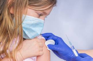 В Казахстане вакцинация детей от коронавируса начнется уже в этом году