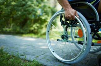Токаев подписал закон о соцзащите людей с инвалидностью