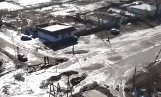 Паводки в Казахстане: затоплены дома и улицы, уничтожены дороги и мосты