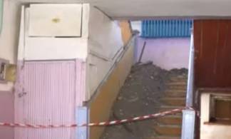 Потолок обрушился в общежитии Усть-Каменогорска