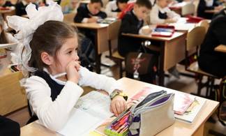 В школах Караганды запустили электронную систему по зачислению детей в классы
