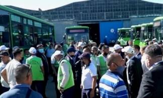 Автобусный парк в Семее забастовал