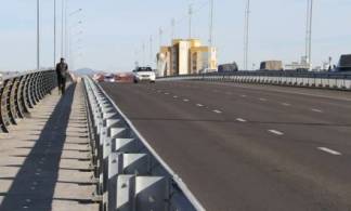 Почему Иртышский мост заасфальтировали в зиму?
