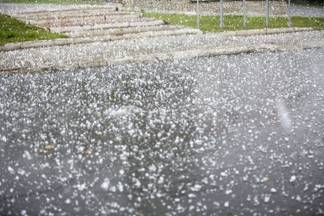 В Усть-Каменогорске днем 19 июня ожидается дождь, гроза, град