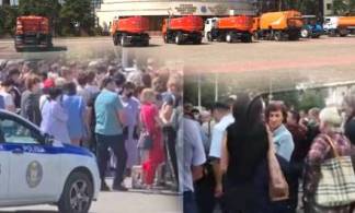 Митинги против обязательной вакцинации прошли в нескольких городах Казахстана
