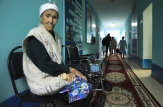 В Казахстане разрешили посещать дома престарелых и детские дома