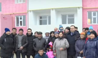 Жителей одного из сел Атырауской области переселили в город