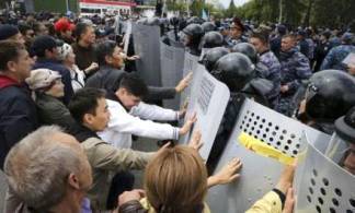Как правительство Казахстана довело бизнес до митинга?
