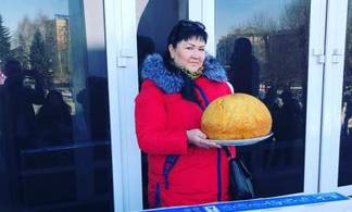 Самый большой бауырсак в Усть-Каменогорске попал в школьные учебники