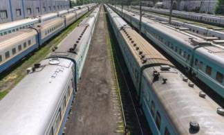 В Казахстане приостановили курсирование двух поездов