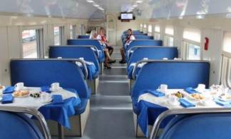 Пассажиры поездов снова могут питаться в вагонах-ресторанах