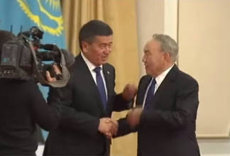 В Астану с официальным визитом прибыл Президент Кыргызстана Сооронбай Жээнбеков