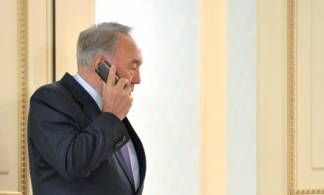 Экс-вице-президент США позвонил Назарбаеву