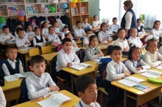 Откуда в Казахстане берутся переполненные школы?