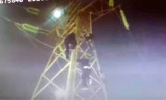 Житель Актау пытался повеситься на опоре линии электропередачи