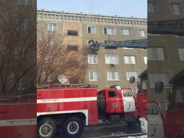 Огнеборцы Усть-Каменогорска спасли 15 жителей при пожаре в пятиэтажке