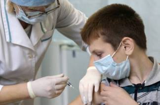 Казахстан готовится к ревакцинации взрослых и иммунизации подростков