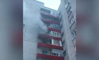 «Передавали детей через балкон»: девять человек отравились угарным газом в Уральске