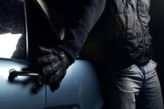 Парня, укравшего автозапчасти, задержали в Усть-Каменогорске